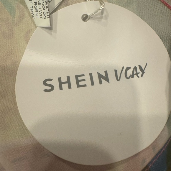 NWT Tropical Print Halter Dress Sz: XS - Picture 4 of 7